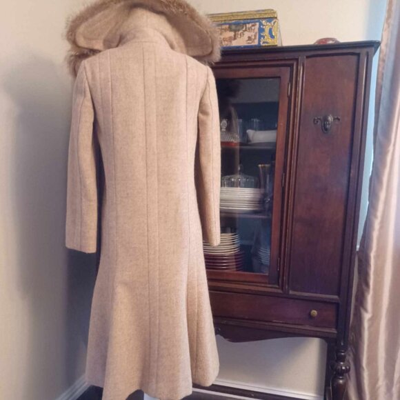 Rare Find! 1970s Vintage Pauline Trigere A Line Wool Coat Coyote Collar - Picture 9 of 16